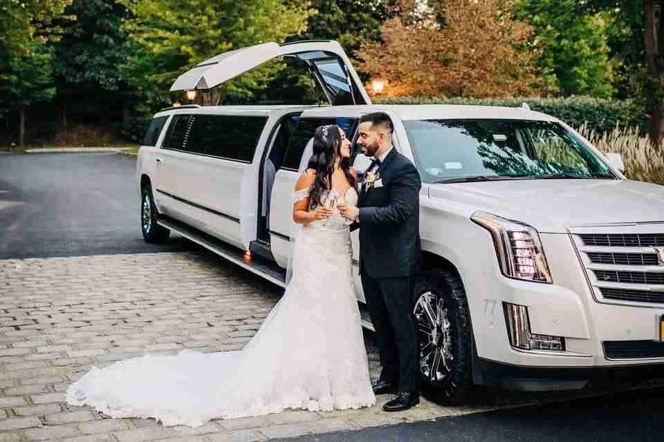 wedding transportation services near me featurd image